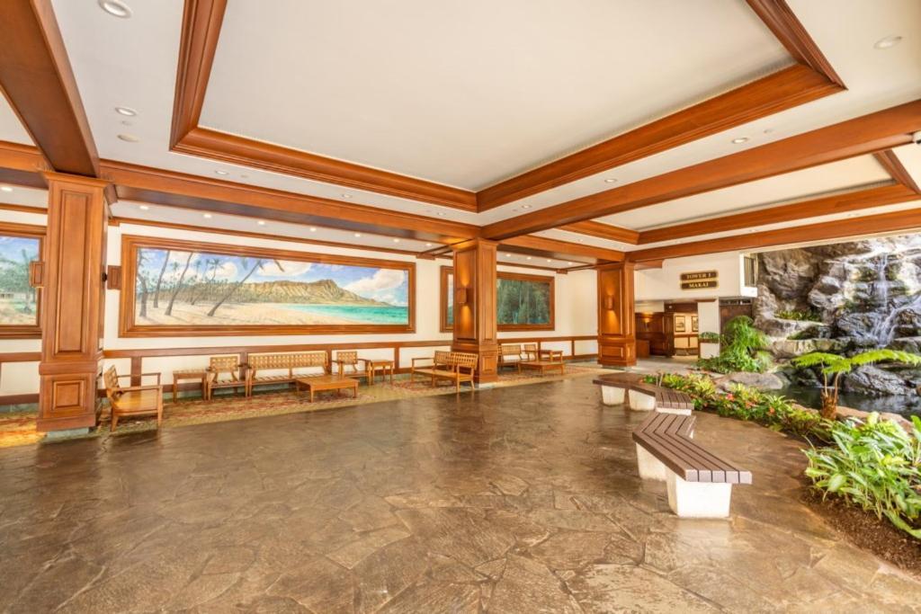 Waikiki Banyan W-Ocean Views With Free Parking! Honolulu Exterior foto