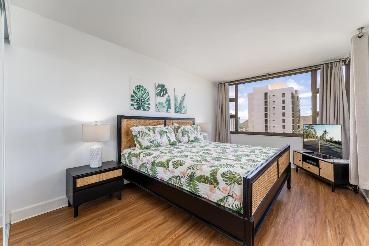 Waikiki Banyan W-Ocean Views With Free Parking! Honolulu Exterior foto