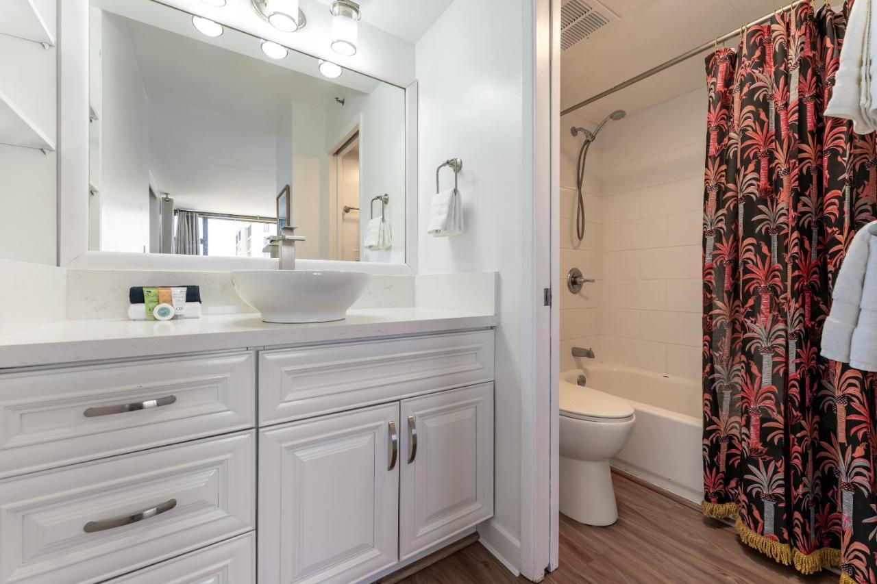Waikiki Banyan W-Ocean Views With Free Parking! Honolulu Exterior foto