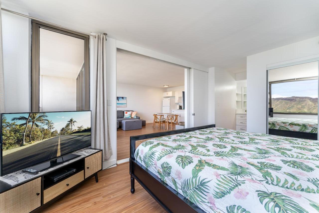 Waikiki Banyan W-Ocean Views With Free Parking! Honolulu Exterior foto